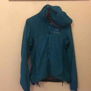 Arc’teryx light sea packable jacket